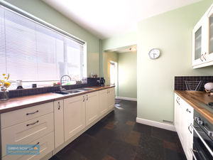 Kitchen- click for photo gallery
